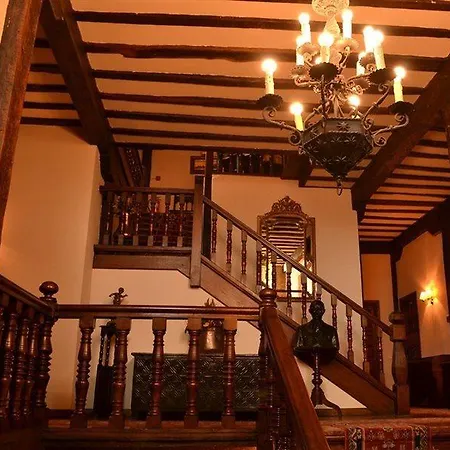 Hotel Altamira 3*