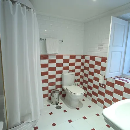 Hotel Altamira 3*