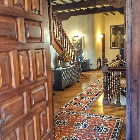 Hotel Altamira 3*