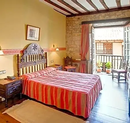 Hotel Altamira 3*