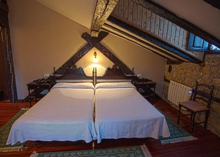 阿尔塔米拉酒店 3*