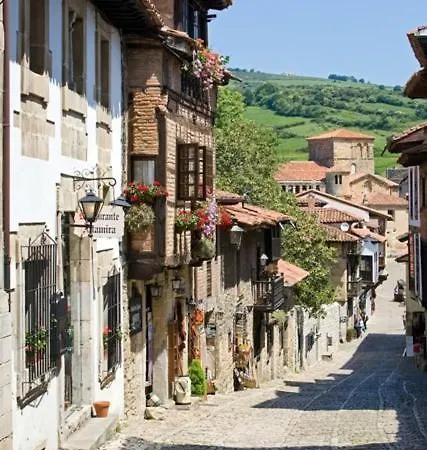 Hotell Altamira Santillana del Mar